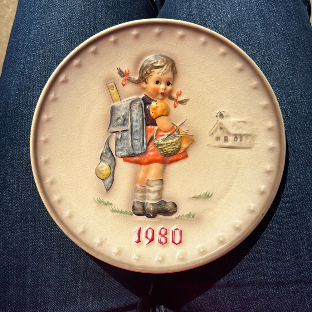 Hummel plate 1980